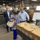 Rep. Kelly at manufacturing facility 