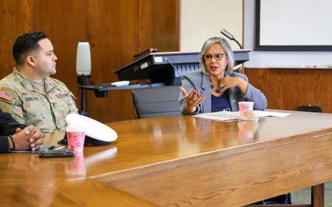 Rep. Kelly at veteran roundtable 