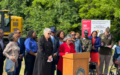 Rep. Kelly speaks to the crowd gathered to celebrate the groundbreaking of Dixmoor's water main project